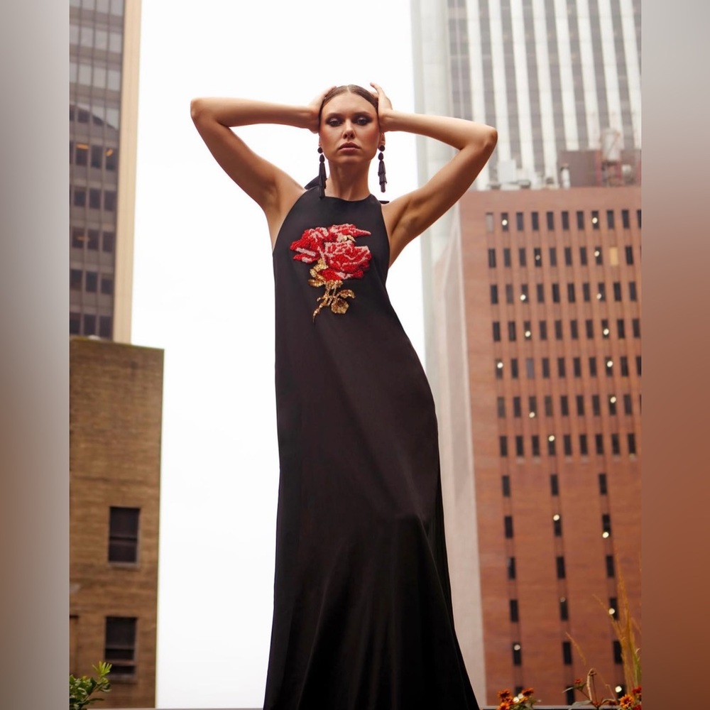 NWT Mestiza New York Adelina Beaded 3D Rose Halter Dress Black Formal Gown Small